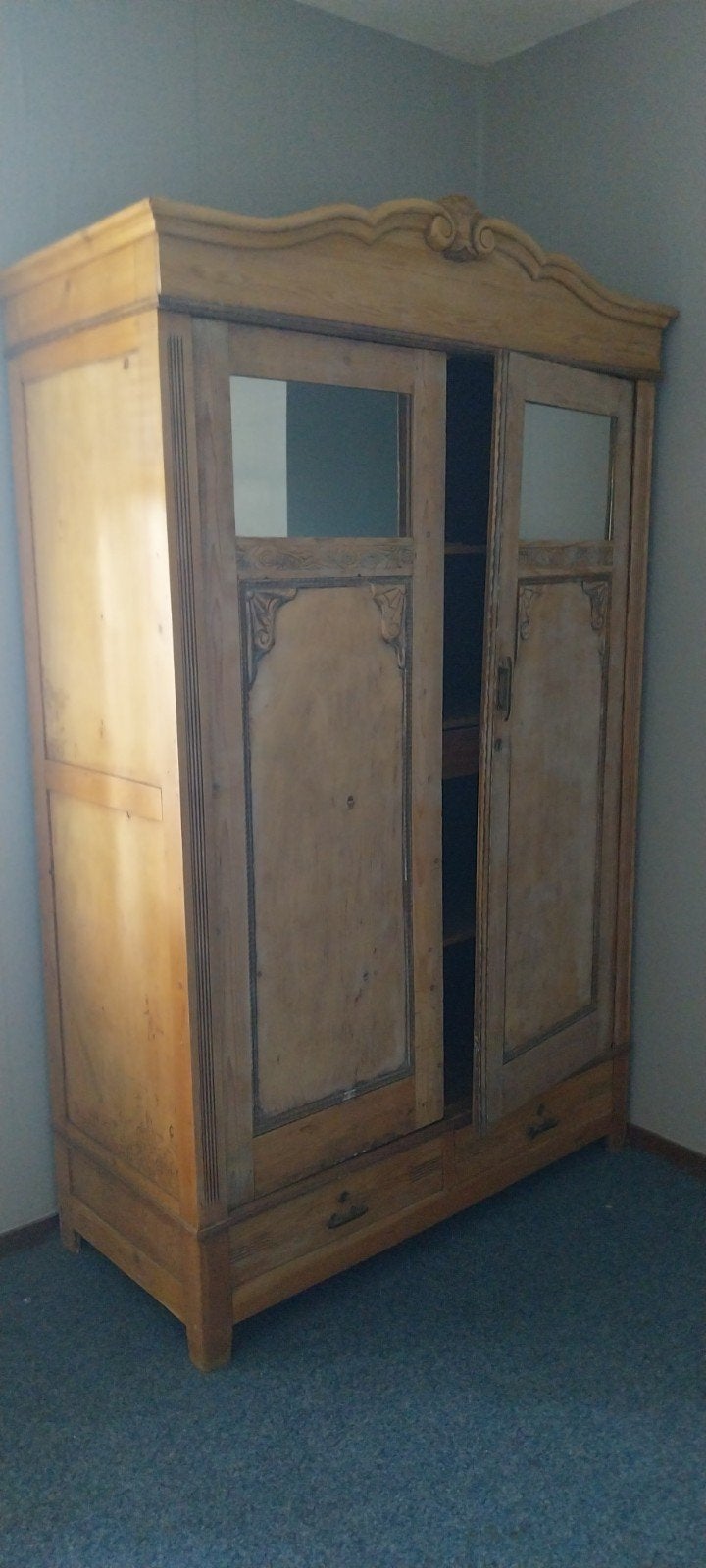 Mooie houten kast, OPKNAPPER. VOOR WEINIG, Gebruikt, 200 cm of meer, Klassiek, Ophalen of Verzenden