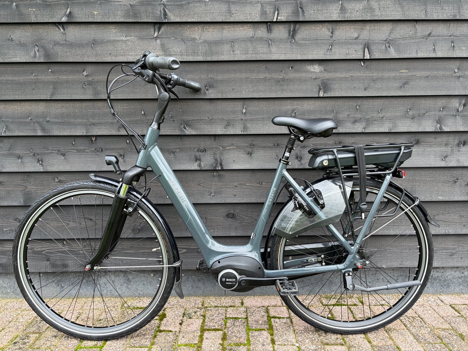 Foto 2 van Gazelle Orange C7+ HMB/Bosch Middenmotor/2023!/400WH/ZGAN!