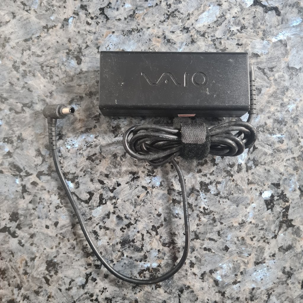 Sony vaio oplader, Computers en Software, Ophalen of Verzenden, Gebruikt, Sony