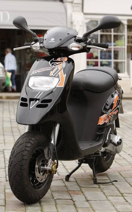 GEZOCHT piaggio typhoon, Fietsen en Brommers, Scooters | Piaggio, Ophalen of Verzenden, Zo goed als nieuw, Overige modellen