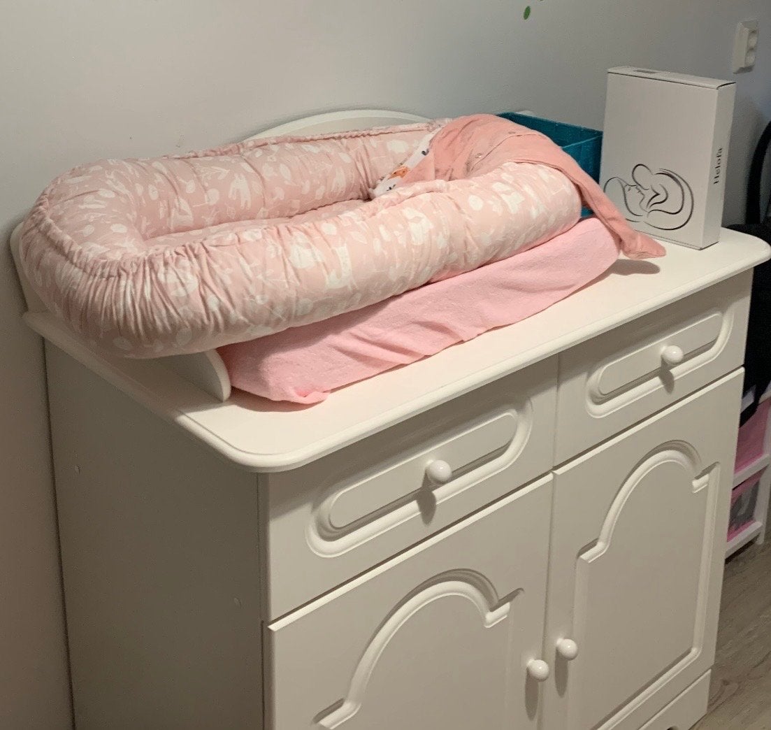 Witte Commode met Opstaande Rand, Ophalen, Gebruikt, 50 tot 70 cm, 75 tot 100 cm