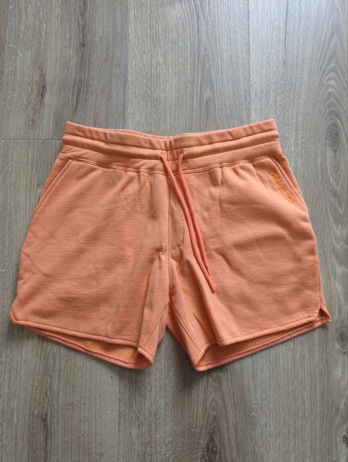 Leuke korte broek van Mitchell en Ness maat M, Ophalen of Verzenden, Zo goed als nieuw, Kort
