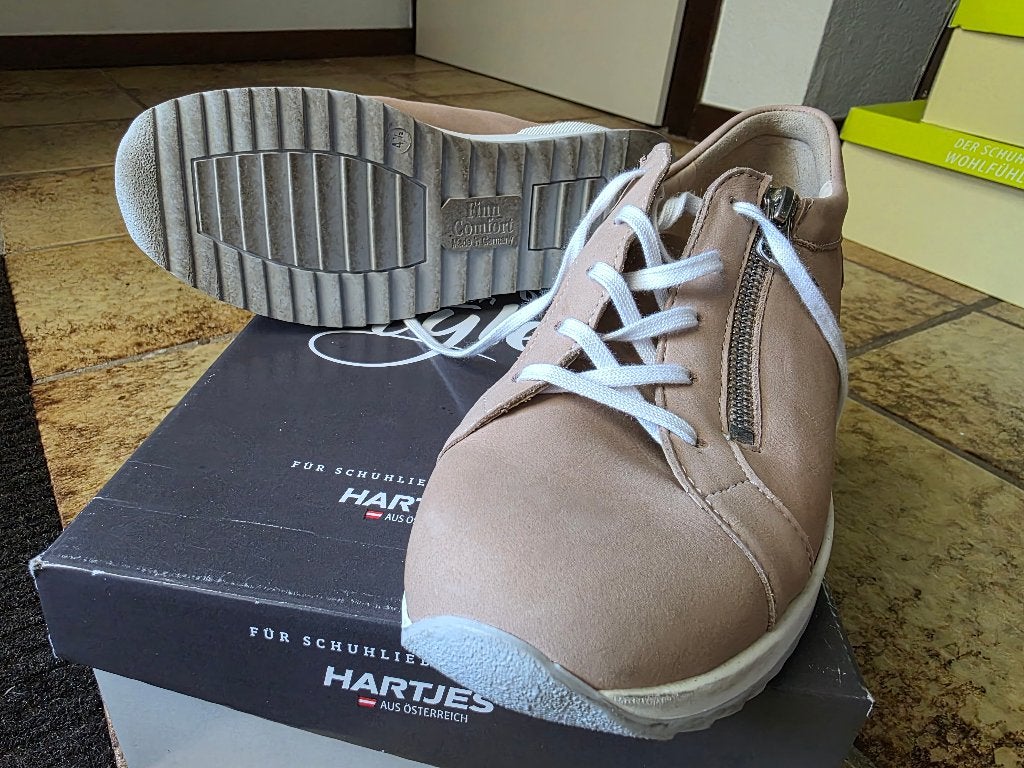 finn comfort dames schoenen mt38, Beige, Ophalen of Verzenden, Sneakers of Gympen, Zo goed als nieuw