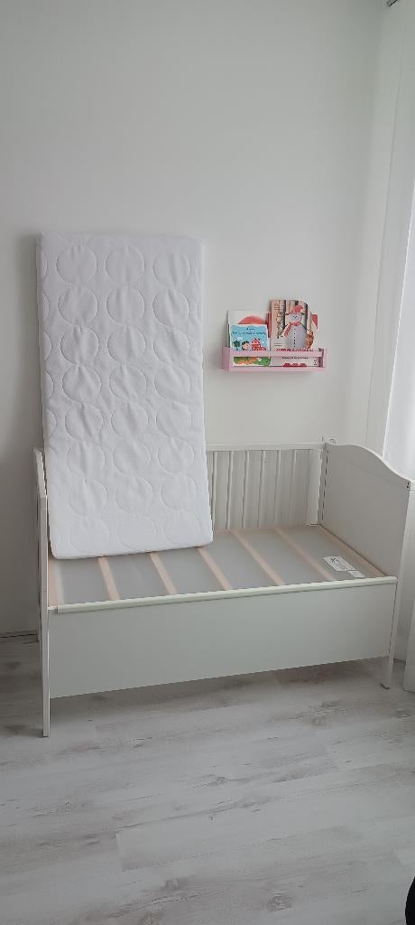 Babybed en matrasschuim İkea, Ophalen, Zo goed als nieuw, Ledikant