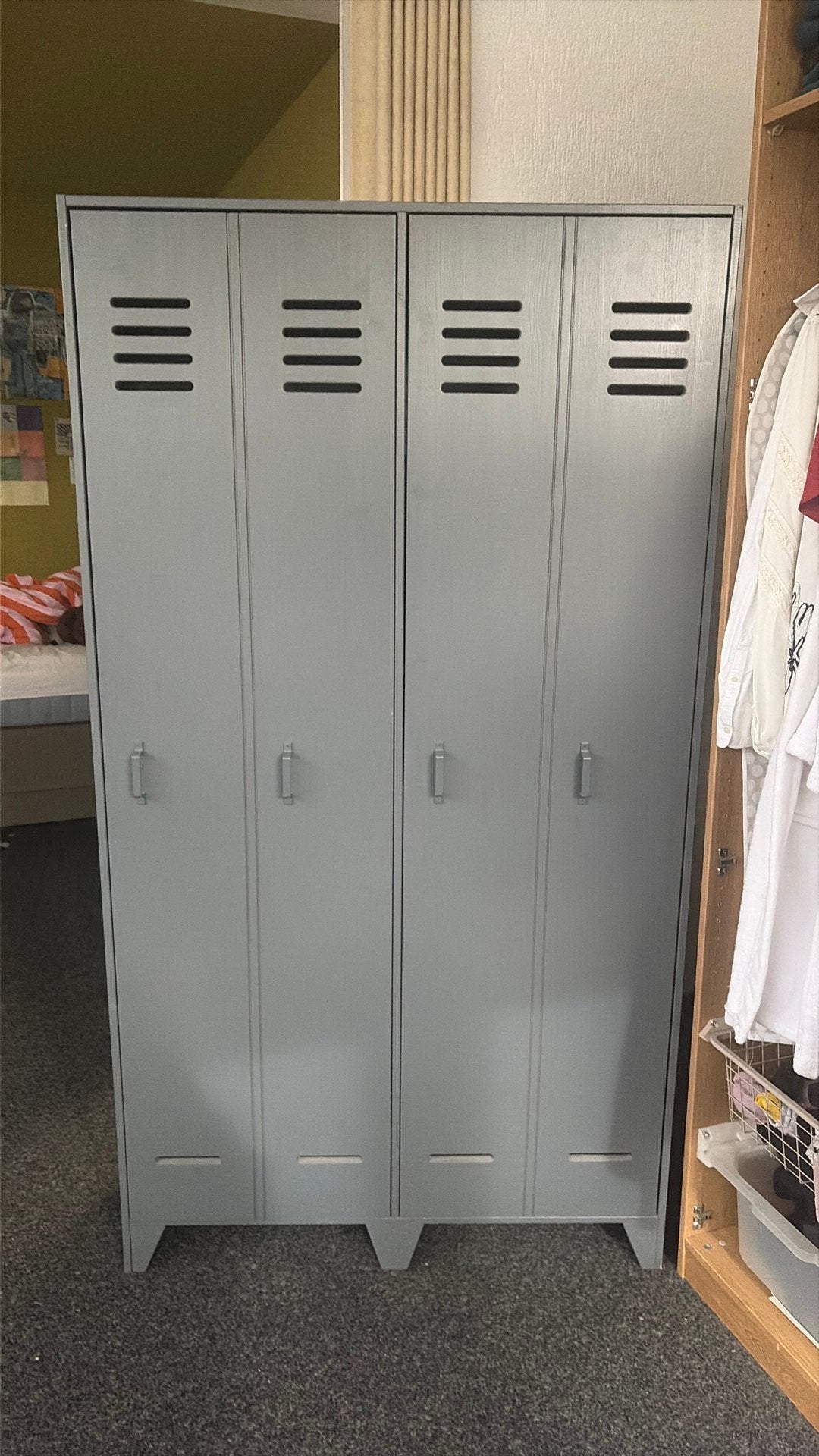 Lockerkast look, te gebruiken als opslag/klading kast., Ophalen, Zo goed als nieuw