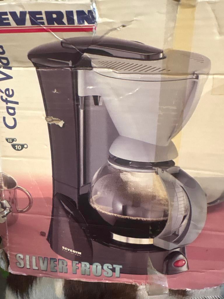Severin Café Vida Koffiezetapparaat - Zwart/Zilver, Ophalen, 10 kopjes of meer, Gemalen koffie, Koffiemachine