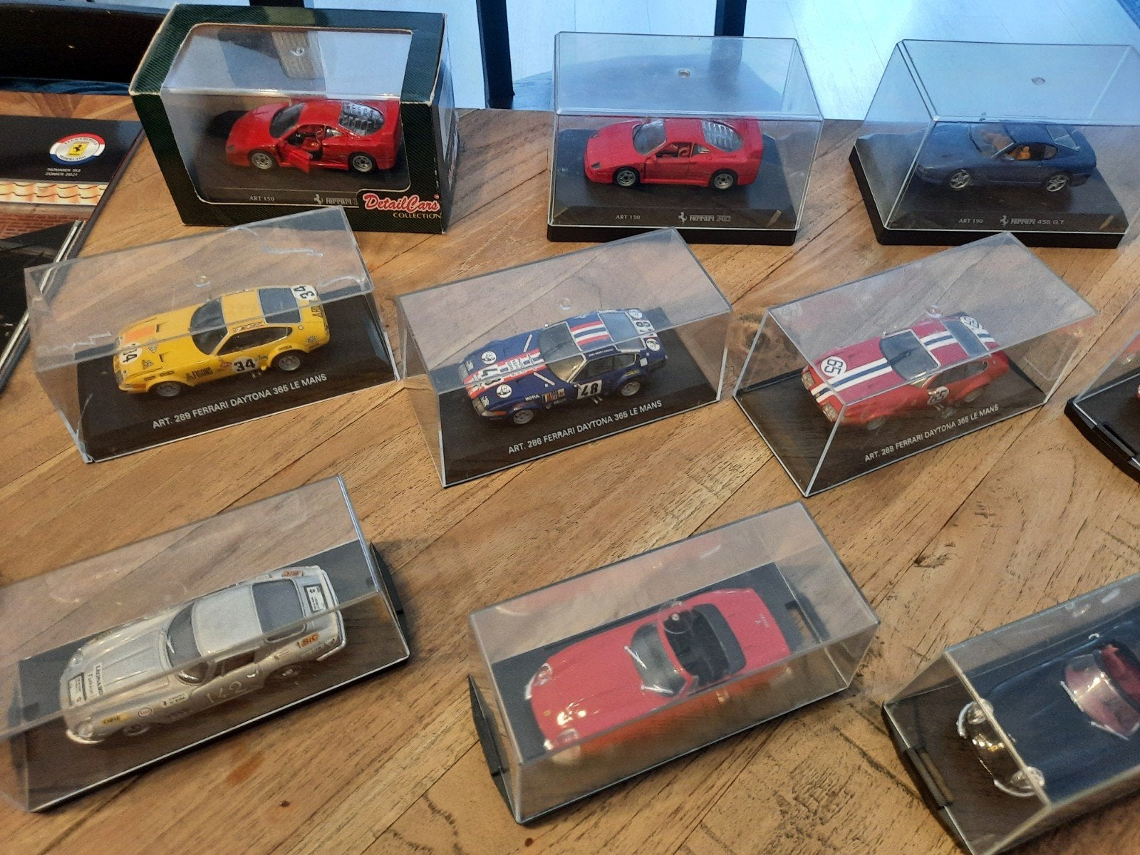 Ferrari verzameling modellen en tijdschriften, Ophalen of Verzenden, Gelezen, Ferrari, Diverse auteurs