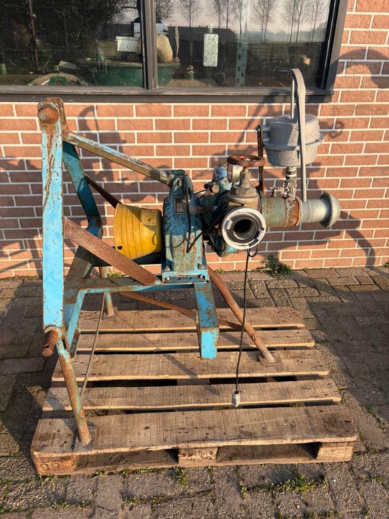 beregeningspomp bauer 80m3, Ophalen