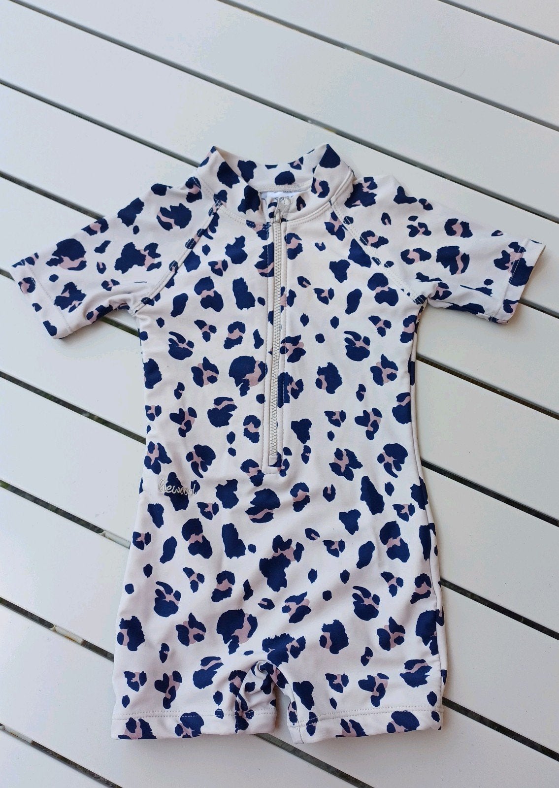 Liewood UV zwemoutfit maat 80/86 unisex luipaard printje, Kinderen en Baby's, Babykleding | Baby-zwemkleding, Zo goed als nieuw