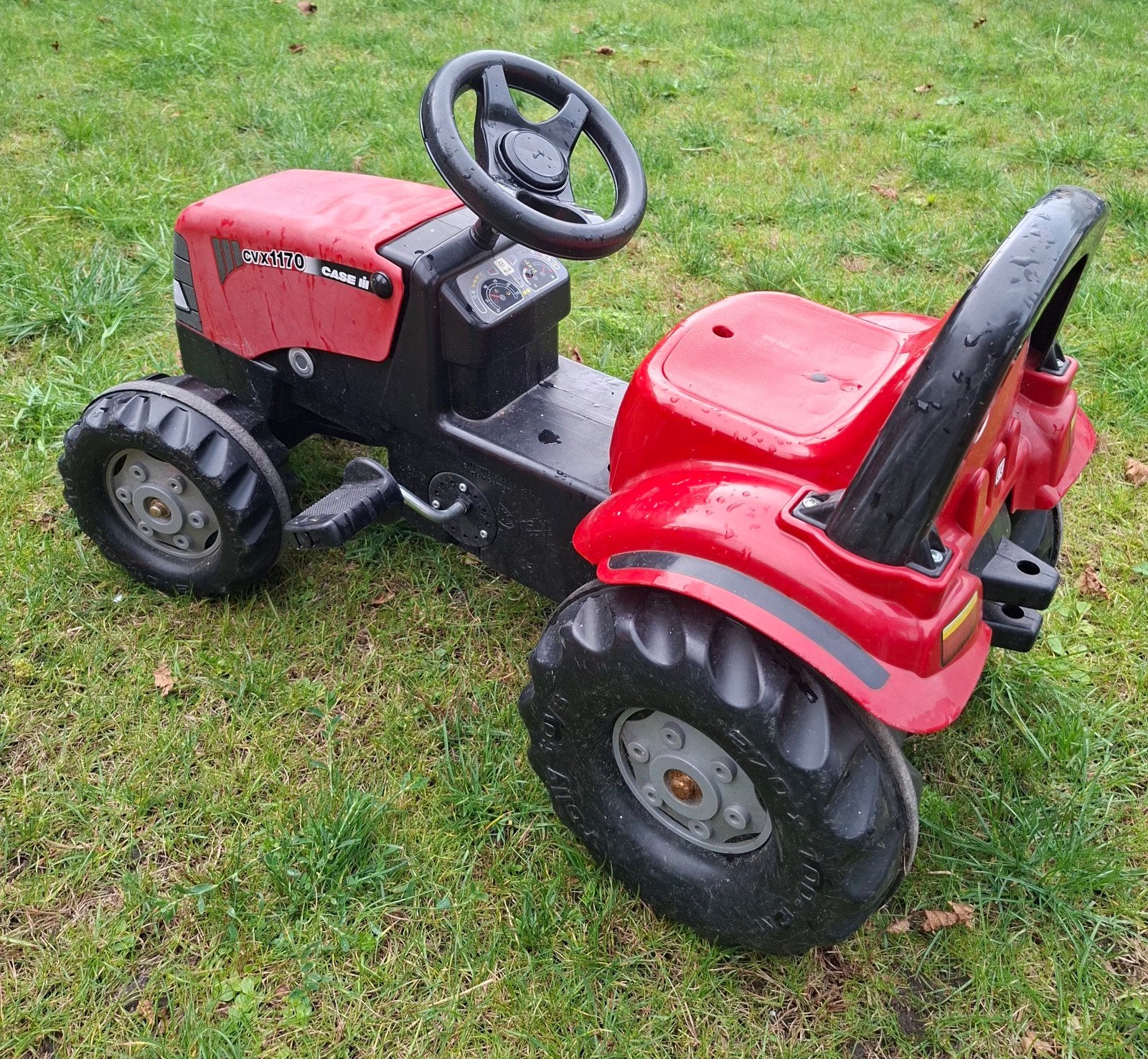 Rode traptractor met kar (sluiting kapot), Ophalen, Gebruikt