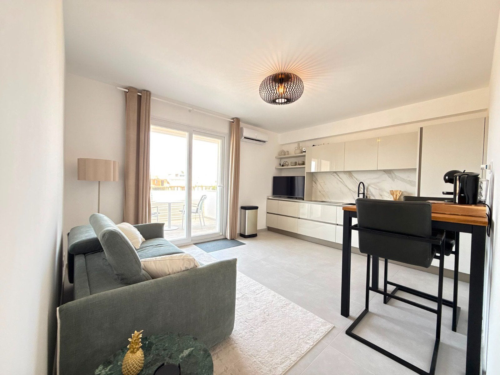 TE KOOP Modern appartment 150m van de zee op Sicilië, Wasmachine, Appartement, 1 slaapkamer, Overige