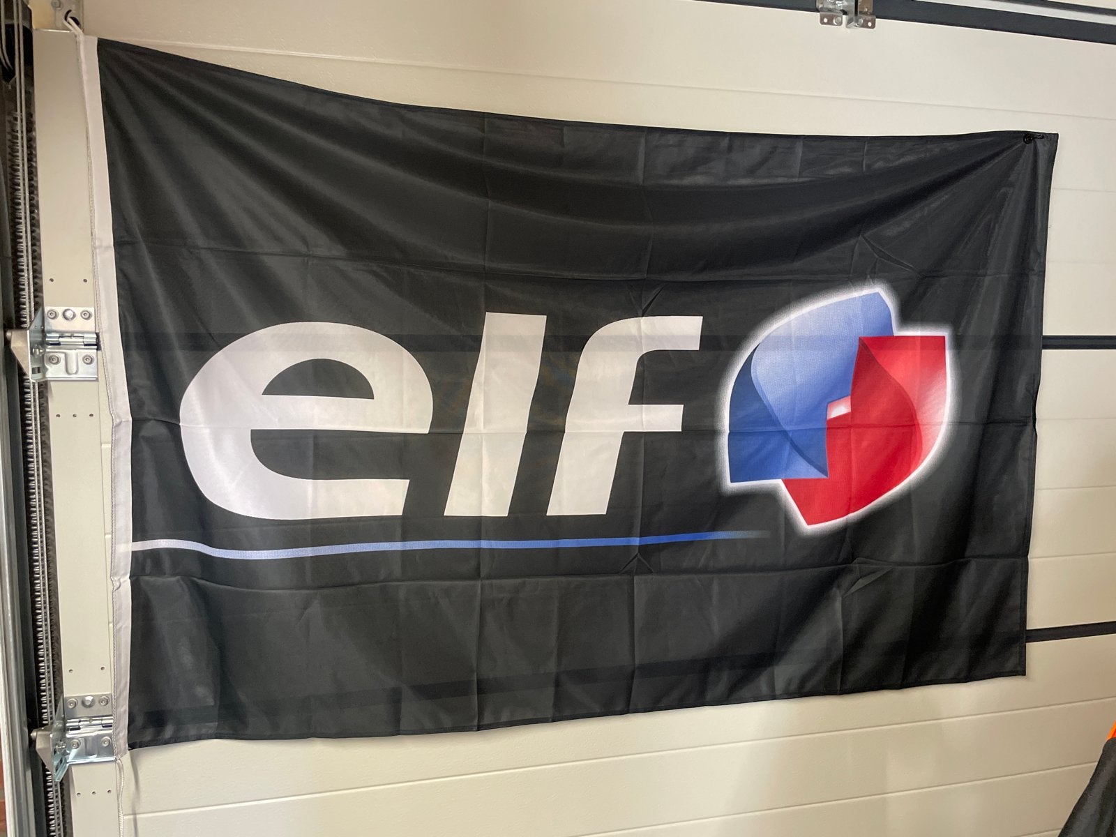 Vlaggen van  ELF , oliemerk 11, Ophalen of Verzenden, Nieuw