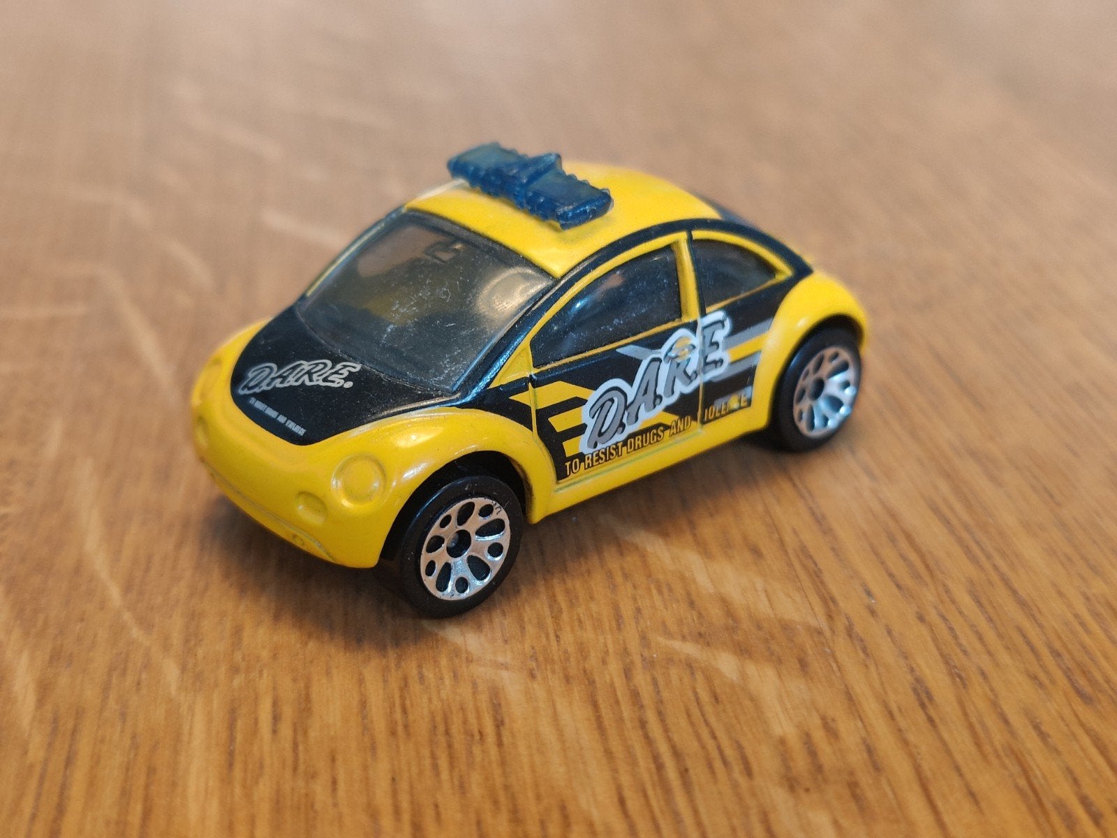 Matchbox Volkswagen Beetle Concept DARE, Ophalen, Zo goed als nieuw, Auto