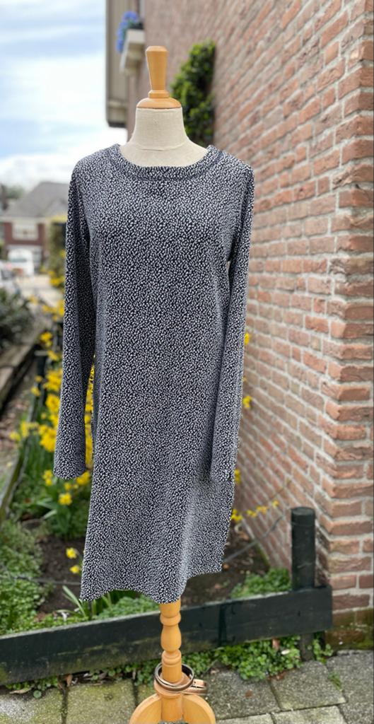 Leuke jurk van Josephine & Co maat Xl ook oversized leuk!, Zwart, Maat 42/44 (L), Ophalen of Verzenden, Zo goed als nieuw