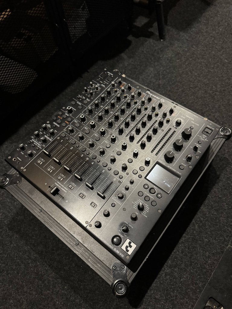 Pioneer DJ DJM-V10 with Zomo flightcase, Ophalen of Verzenden, Zo goed als nieuw, Dj-set, Pioneer