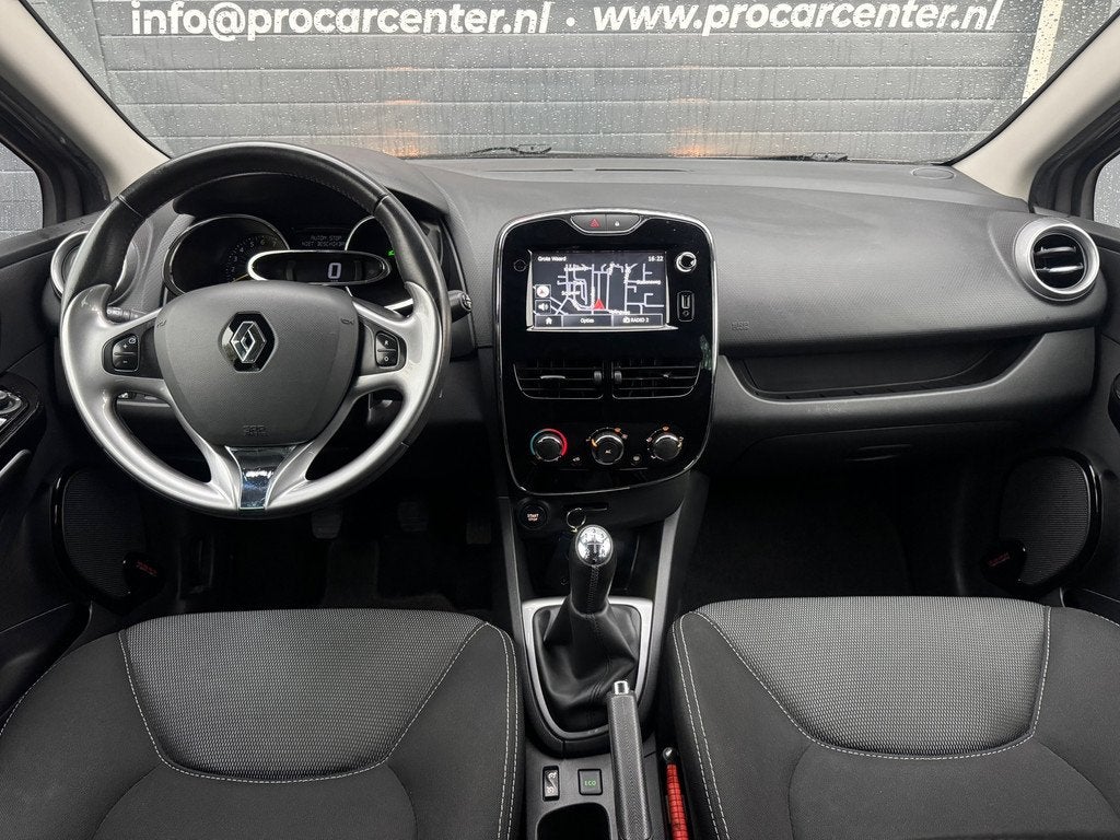 Renault Clio Estate 0.9 TCe Night&Day AIRCO | CRUISE | PDC |, Stof, Origineel Nederlands, Handgeschakeld, Grijs