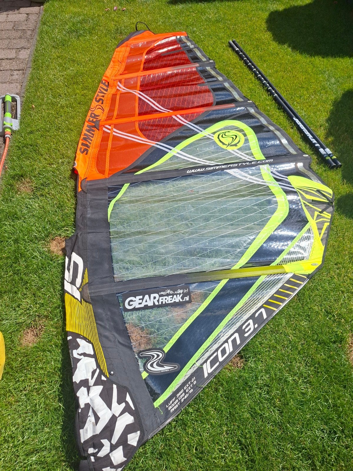 Simmer Style Icon 3.7m² - Perfecte staat incl mast, Watersport en Boten, Overige merken, Met mast, 3.5 tot 5 m², Ophalen of Verzenden