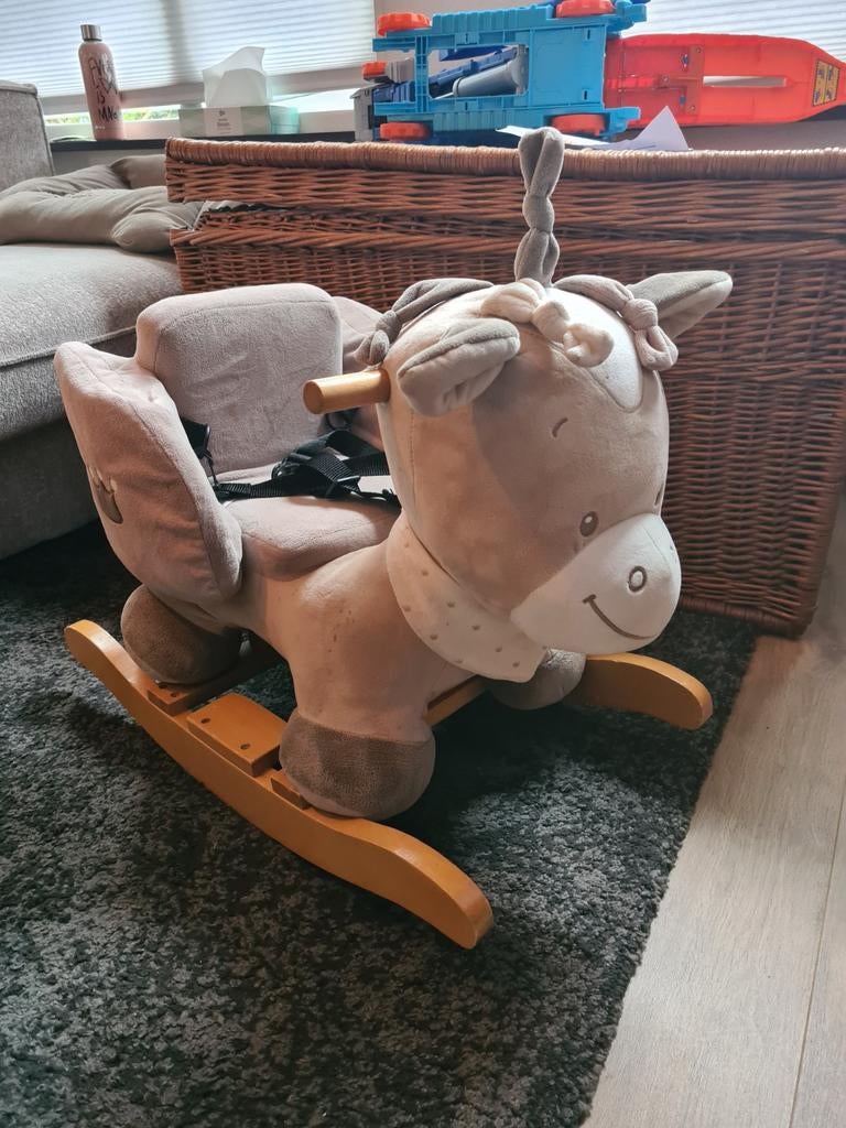 Nattou Hobbelezel met zitje en veiligheidsgordel, Kinderen en Baby's, Ophalen of Verzenden, Gebruikt