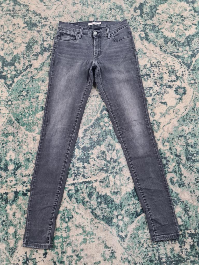 Levi’s 710 super skinny W28 L32 Dames Tulsi2832 Grijs Mid-ri, Kleding | Dames, Spijkerbroeken en Jeans, Ophalen of Verzenden, Zo goed als nieuw
