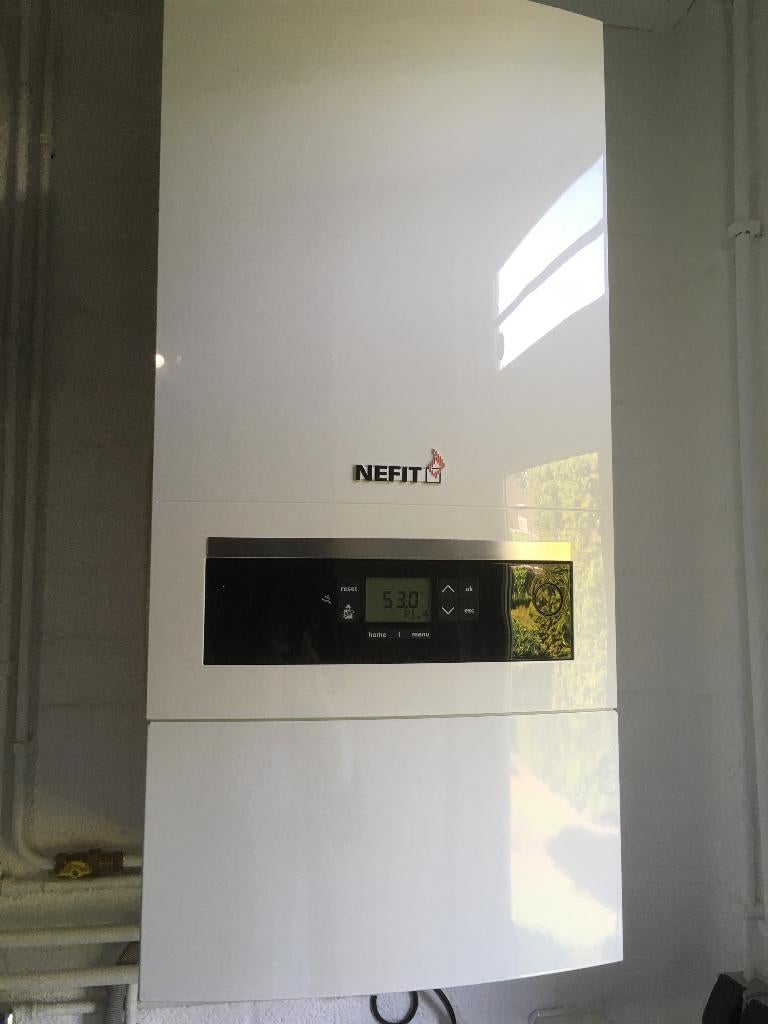 HR COMBIKETEL MERK NEFIT TRENDLINE HRC30 CW6 II, Ophalen, Hoog rendement (Hr), Cv-ketel of Combi-ketel, Minder dan 60 cm