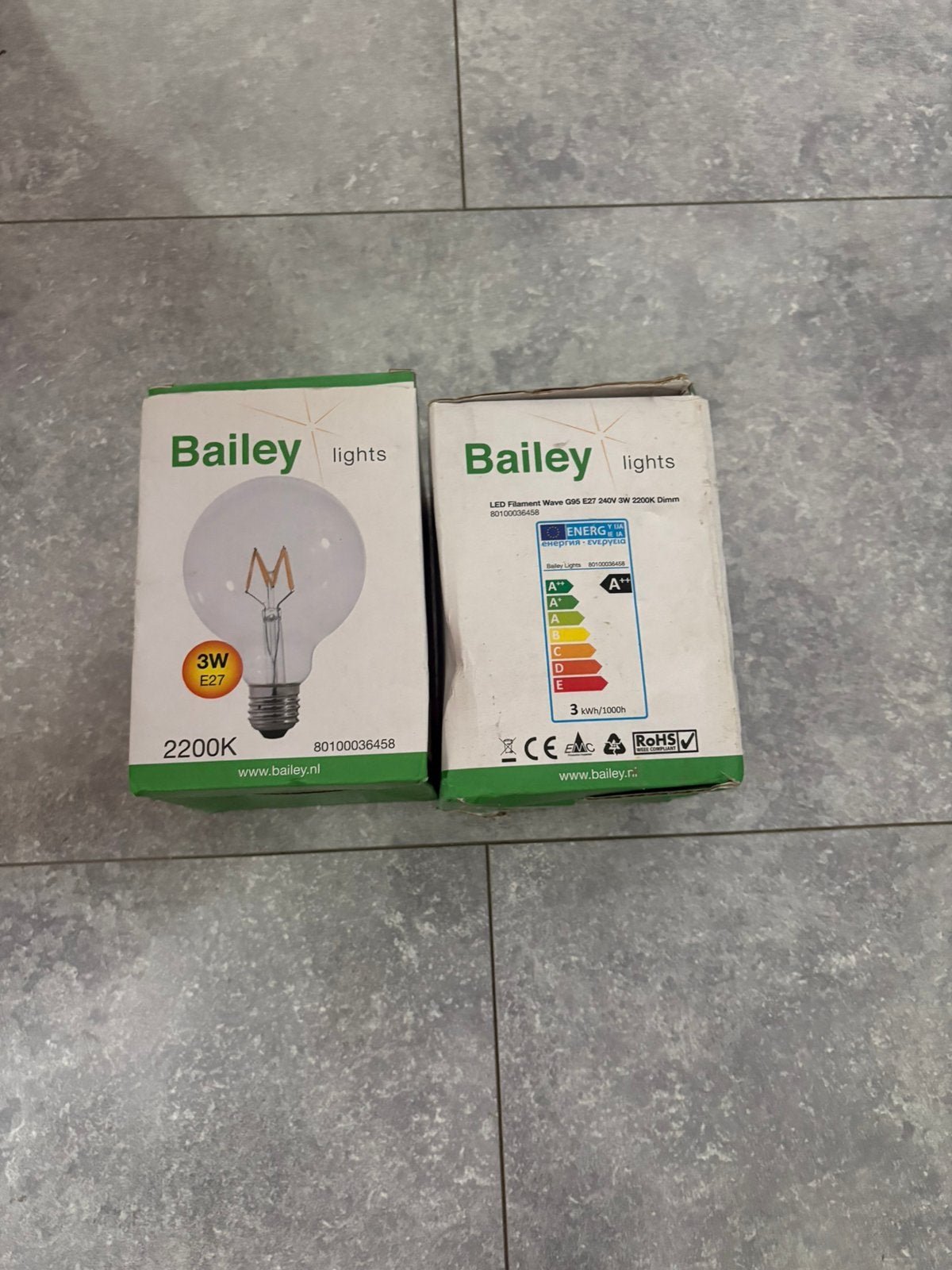 Bailey LED  lamp nieuw 2x, Sieraden, Tassen en Uiterlijk, Uiterlijk | Gezichtsverzorging, Ophalen of Verzenden, Nieuw, Gehele gezicht