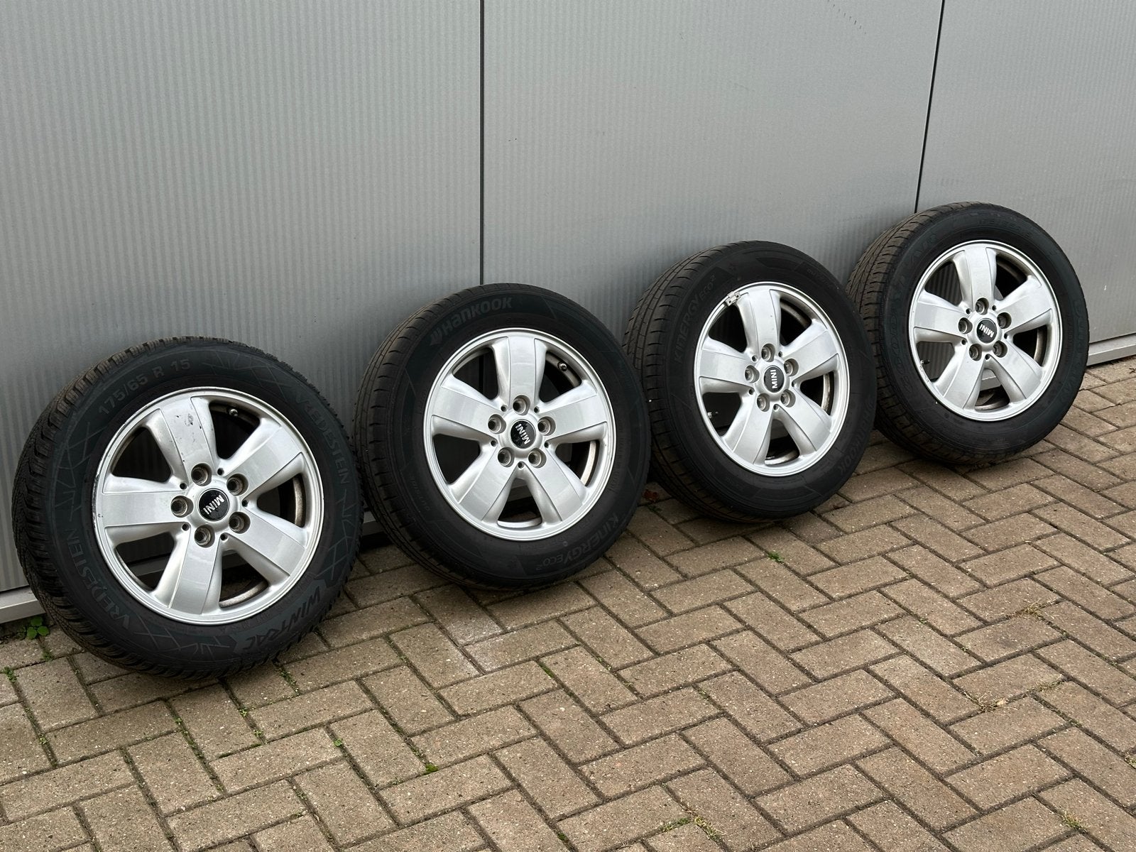 Mini Cooper Lichtmetalen Velgen met TPMS en Banden, Auto-onderdelen, Ophalen, Gebruikt, 15 inch, 175 mm