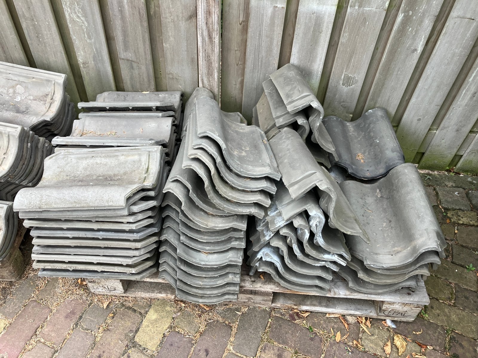 Diverse dakpannen, Ophalen, Steen of Klei, Zo goed als nieuw, 15 m² of meer
