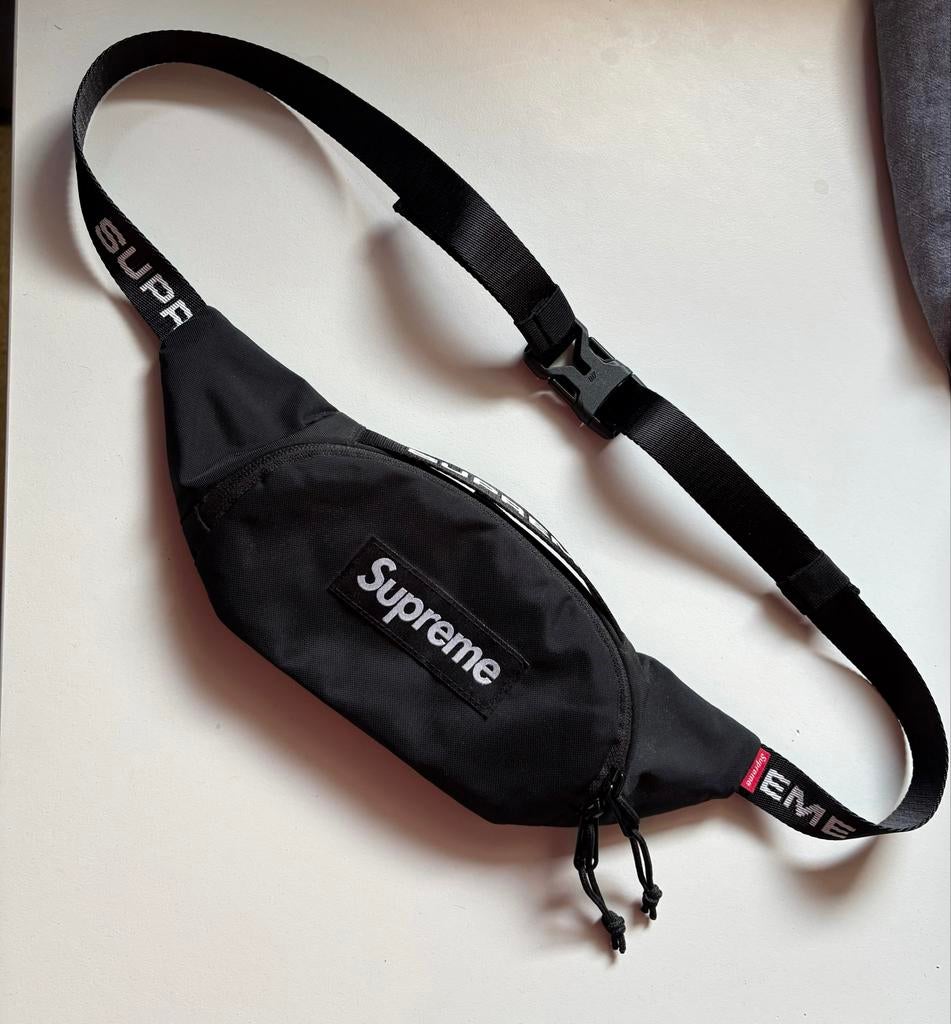 Originele Supreme Heuptasje Zwart met aankoopbewijs!, Ophalen of Verzenden, Zo goed als nieuw, Zwart, Overige merken