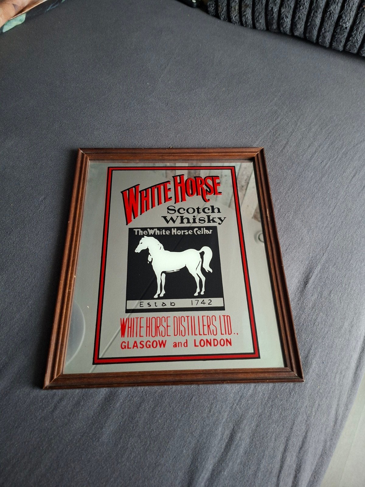 White Horse whisky reclamespiegel, Ophalen of Verzenden, Zo goed als nieuw, Reclamebord