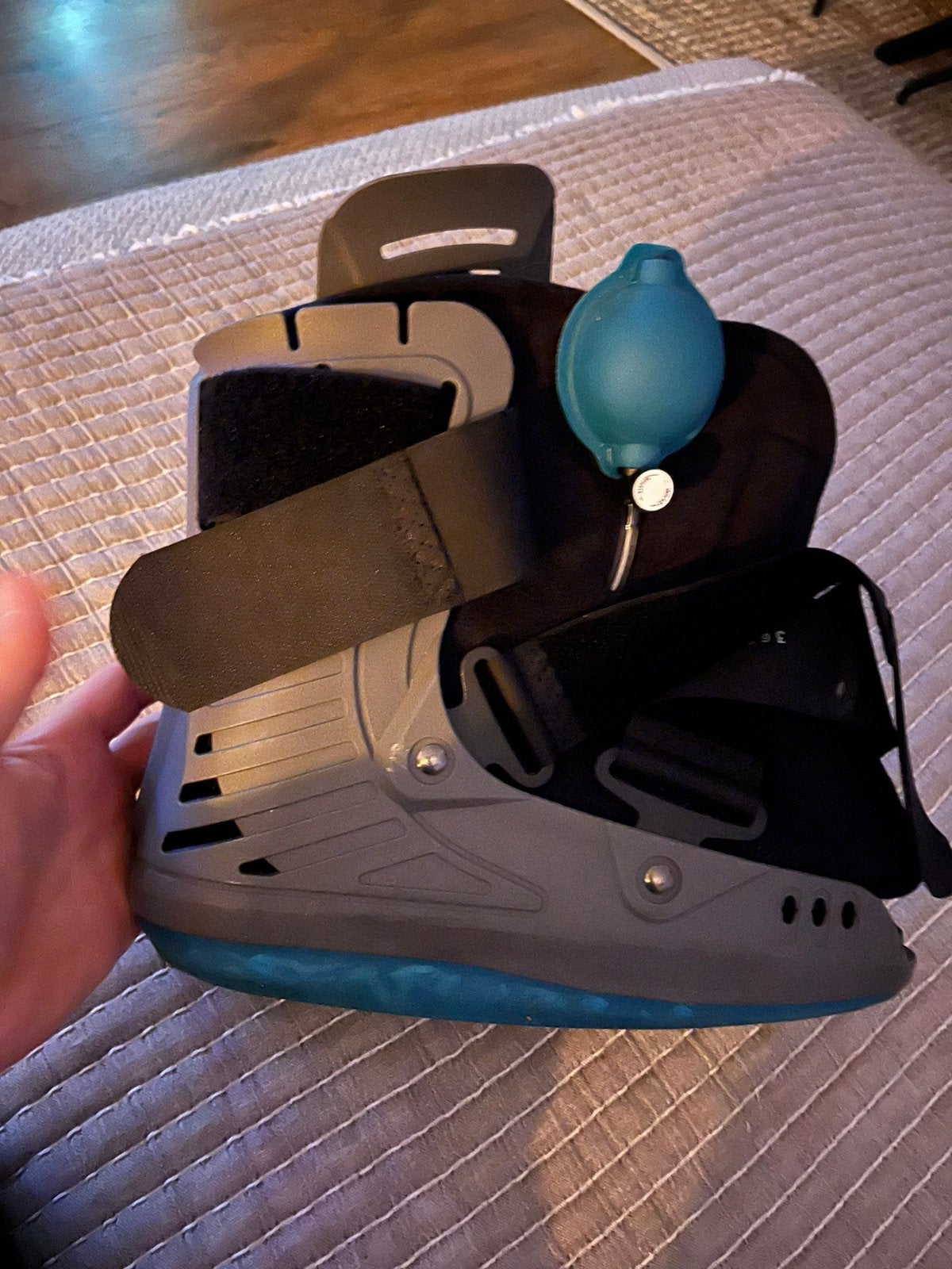 Airwalk voor dames of heren / gebroken voet, Ophalen of Verzenden, Zo goed als nieuw, Zwart, Sneakers of Gympen