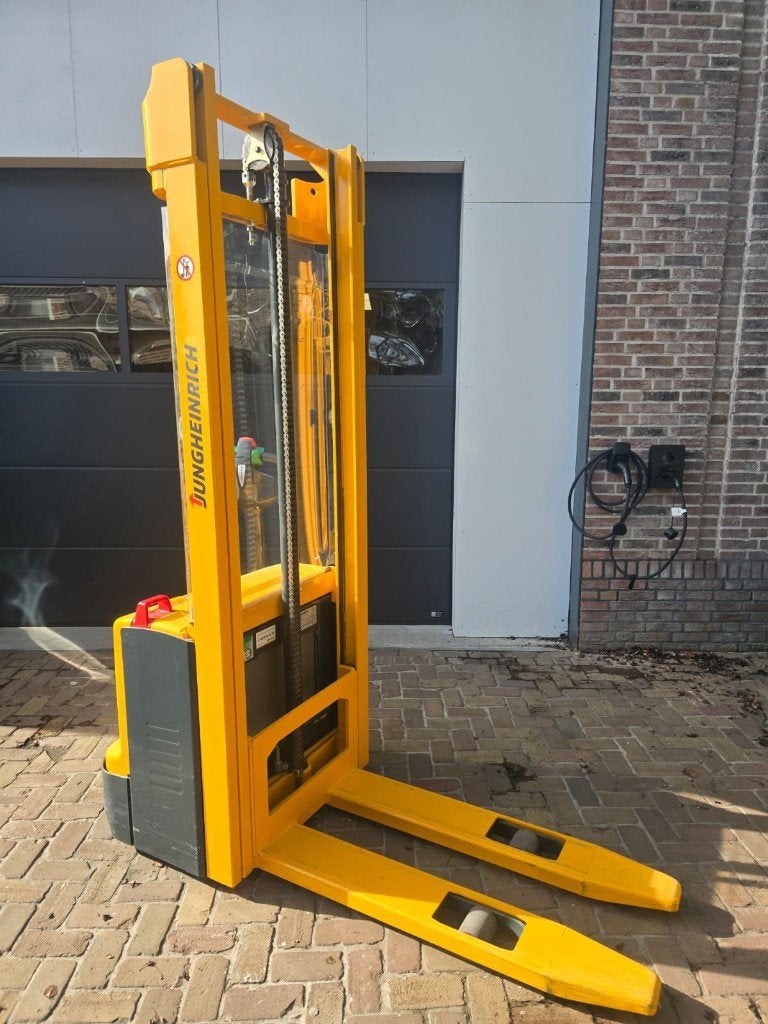 360 cm hoog: Jungheinrich EJC 112 elektrische stapelaar, Ophalen, Stapelaar, Jungheinrich, 1000 tot 2000 kg