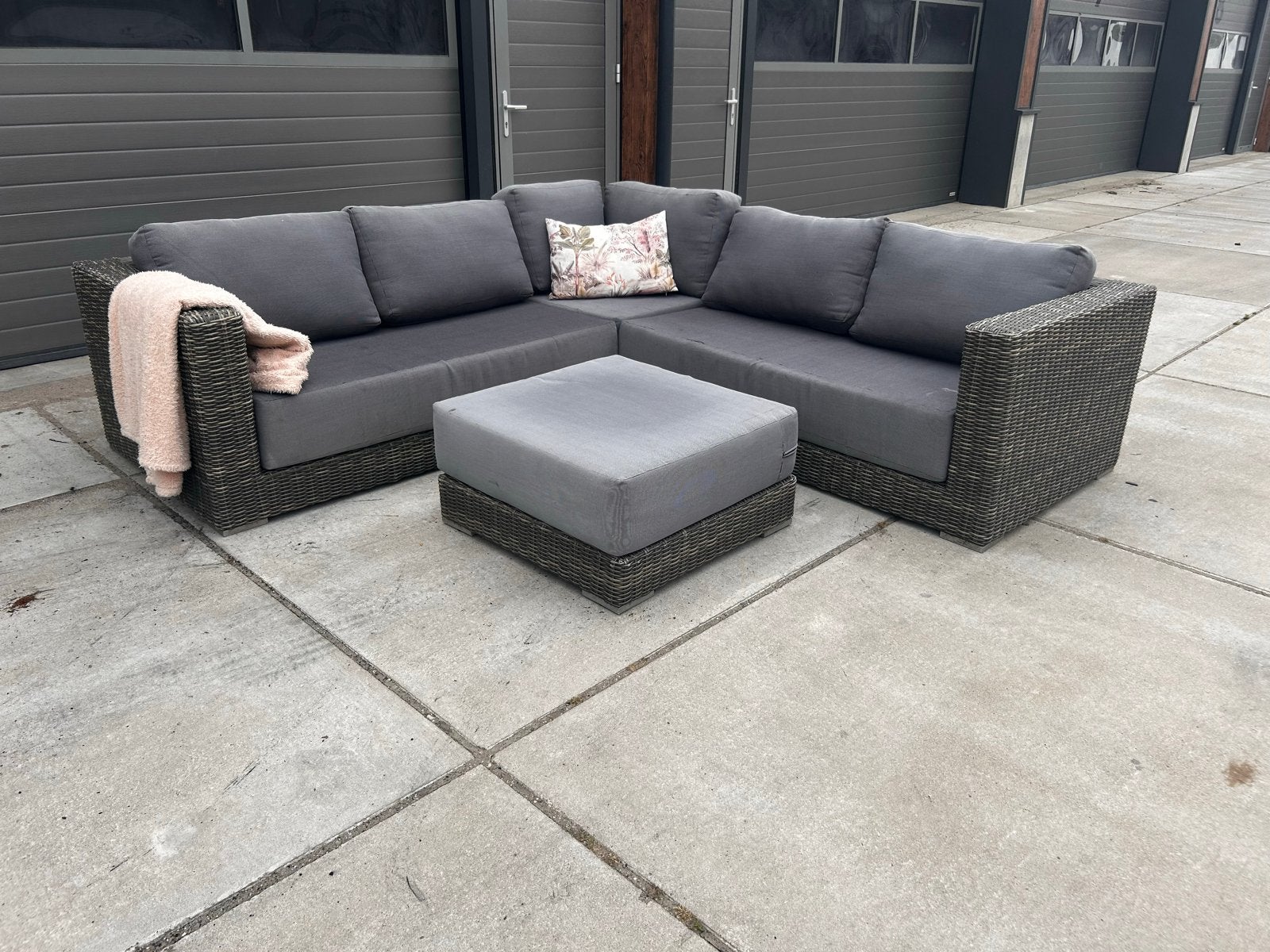 Luxe hoekloungeset met dikke kussens - 250x250 cm