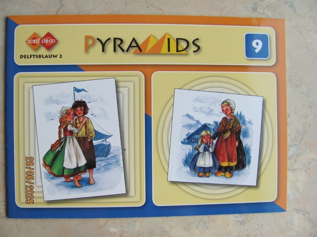 NIEUW boekje PYRAMIDS 3D kaart maken DELFTSBLAUW 2 CardDeco, Ophalen of Verzenden, Nieuw, Overige thema's, Overige typen