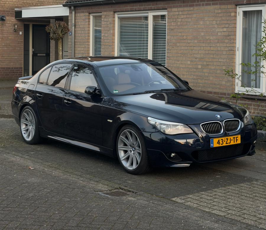 BMW 5-Serie 3.0 I 530 AUT 2007 Blauw, Achterwielaandrijving, Beige, 2000 kg, Blauw