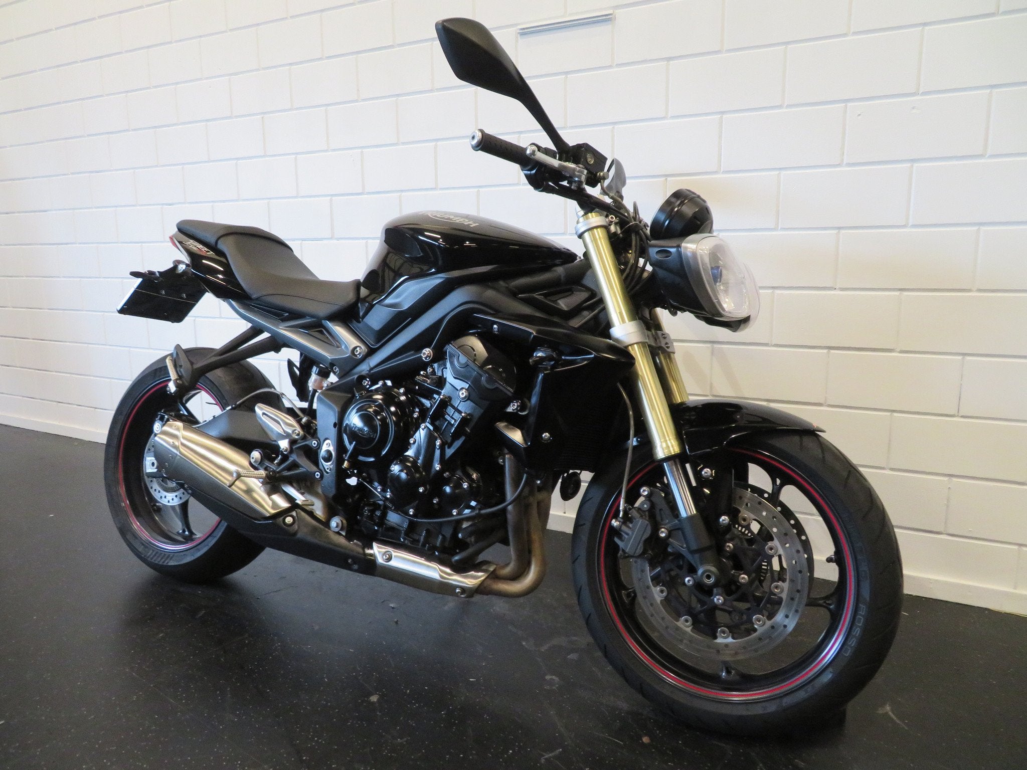 Triumph STREET TRIPLE 675 BLACK EDITION TOP (bj 2016), Motoren, Motoren | Triumph, 675 cc, Bedrijf, Naked bike