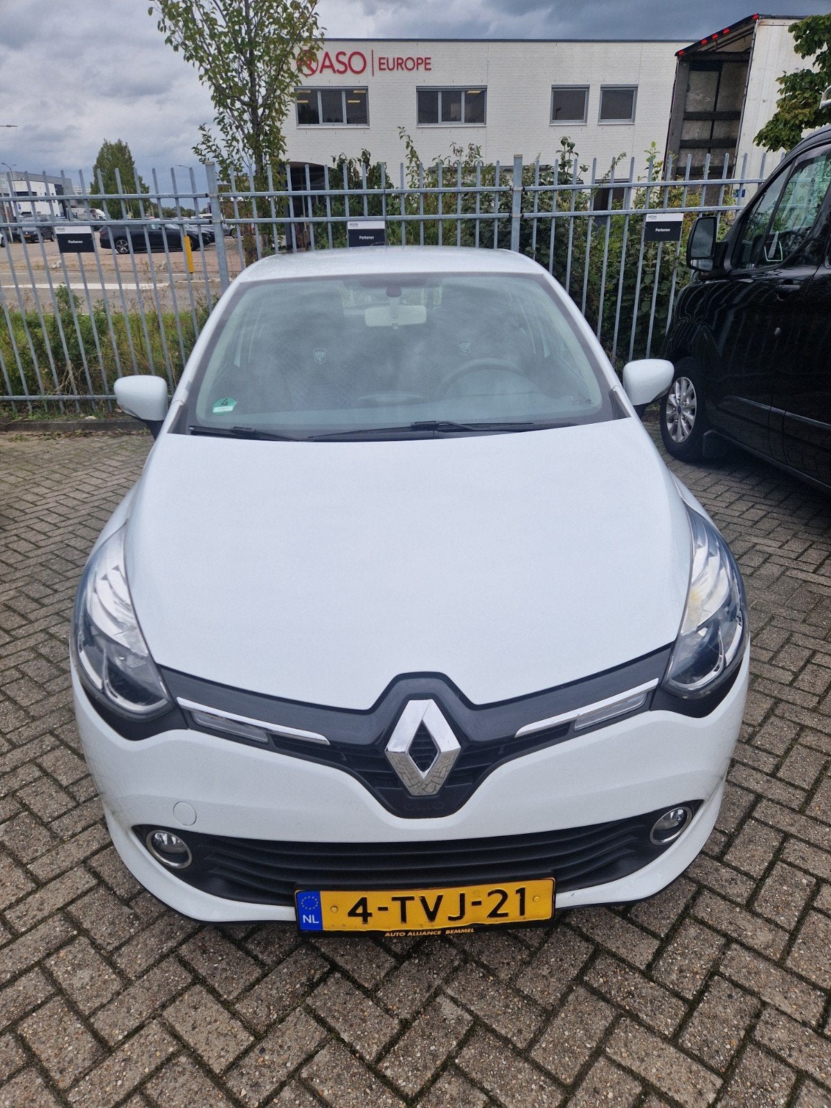 Renault Clio 0.9 TCE 66KW 5-DRS 2014 Wit, Auto's, Voorwielaandrijving, 898 cc, 40 €/maand, 540 kg