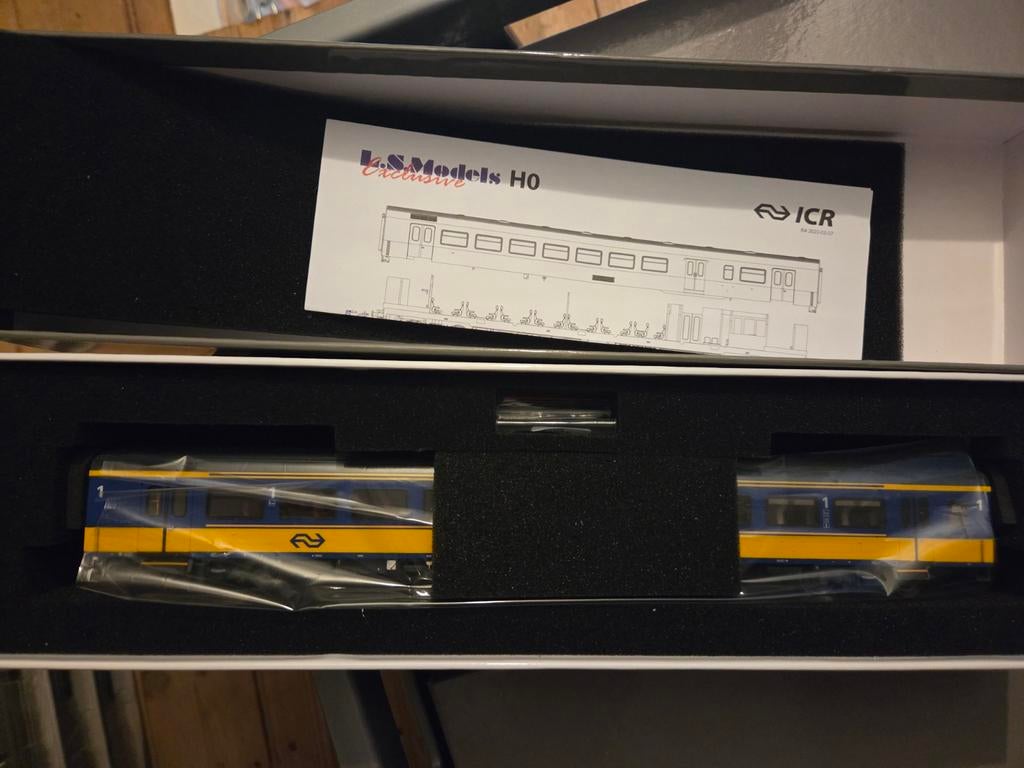 LS Models 44246 ICRm A 1e klas rijtuig, Hobby en Vrije tijd, Modeltreinen | H0, Ophalen of Verzenden, Gelijkstroom, Wagon, Overige merken