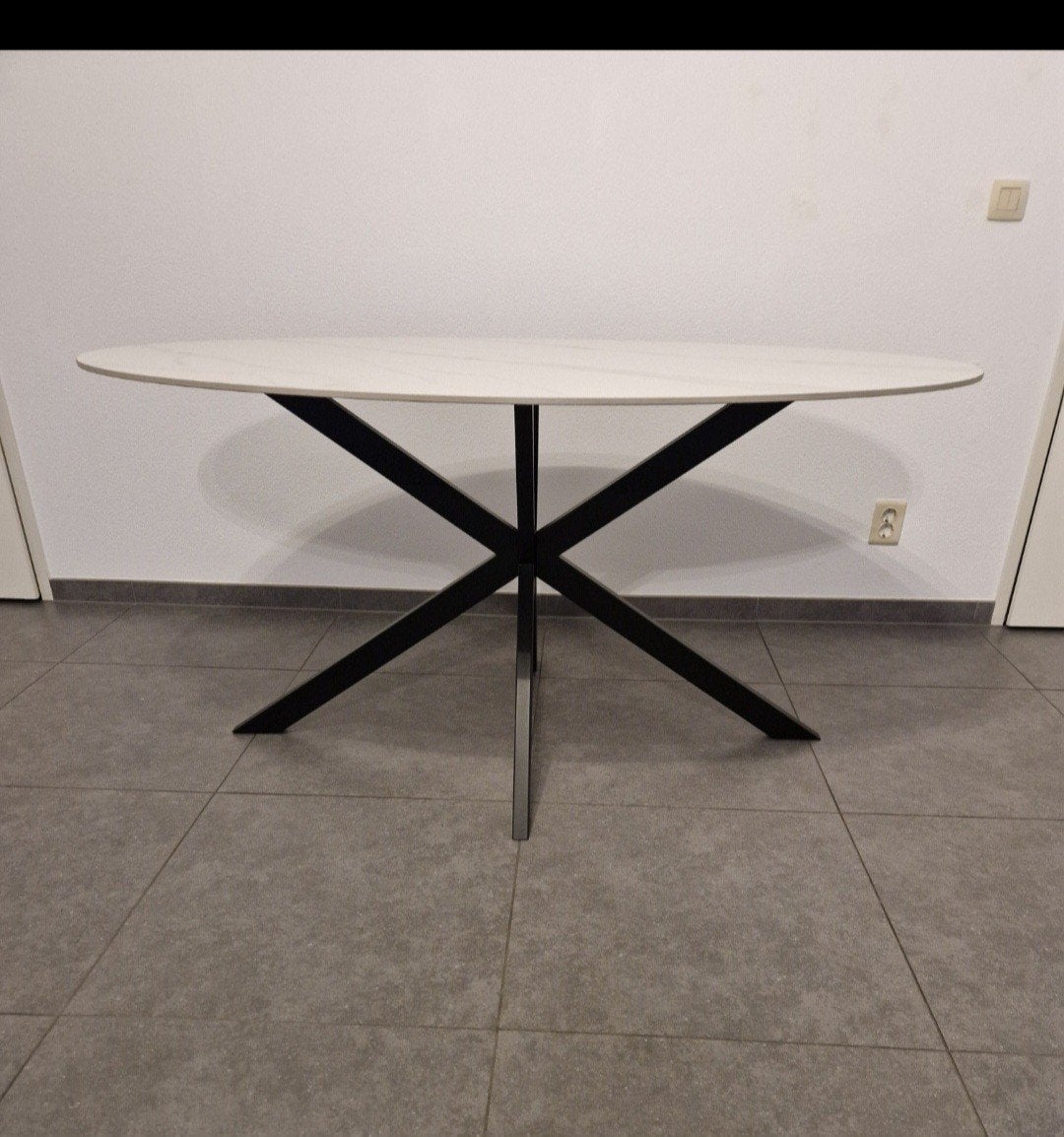 eet tafeel 160 cm.60 cm  marmerlook figo ovaal wit steen, Ophalen