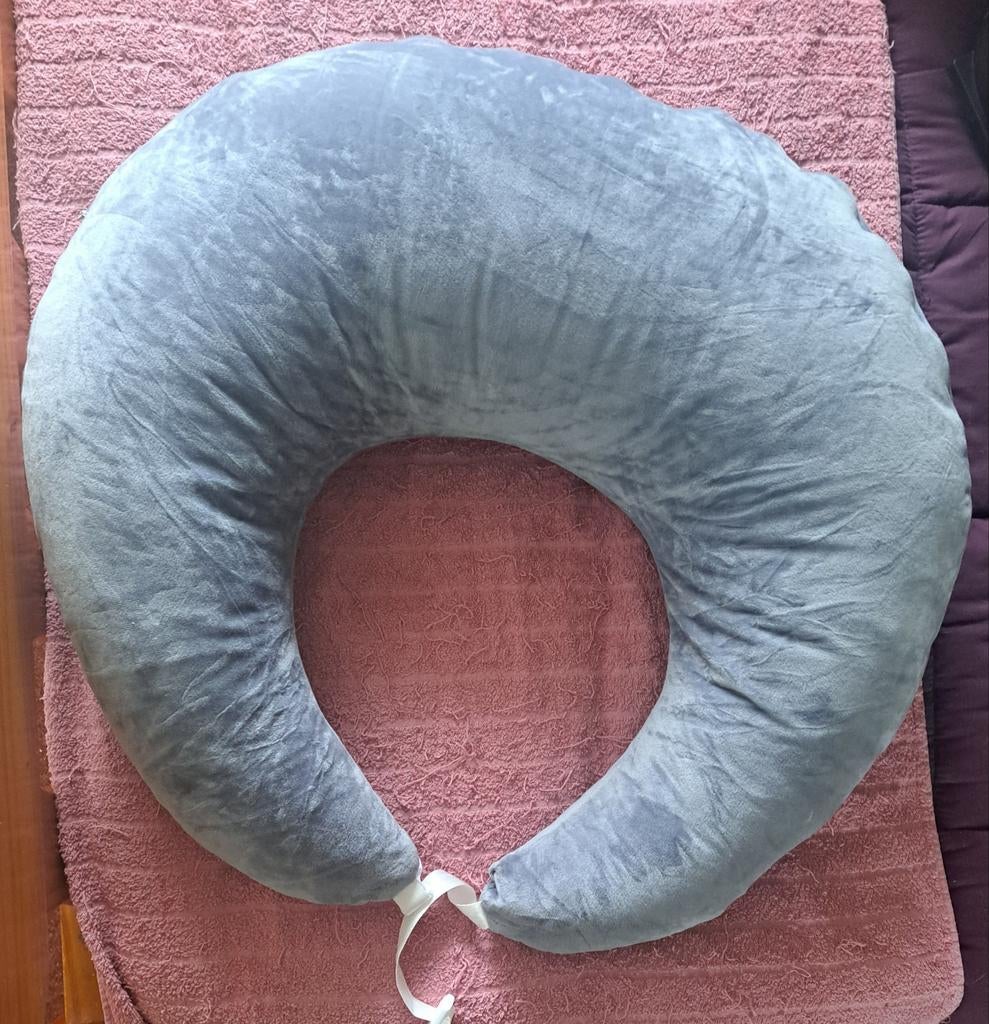 Nieuw handwerk kussen, Huis en Inrichting, Woonaccessoires | Kussens, Ophalen, Nieuw, Grijs, Rond