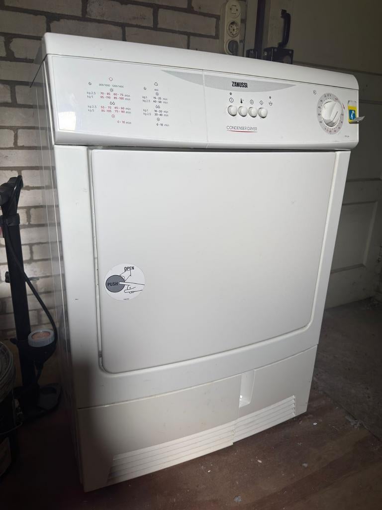 Zanussi droger, Ophalen, Condens, 85 tot 90 cm