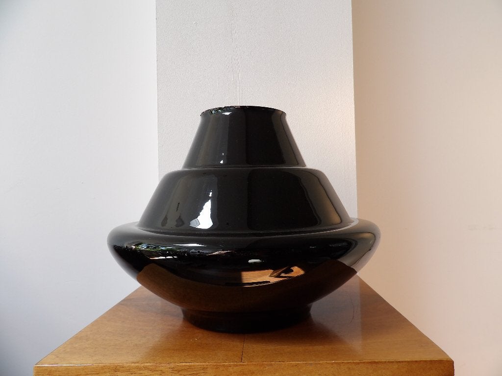 Art Deco Vaas Doyen zwart, Pyramide, Antiek en Kunst, Antiek | Vazen, Ophalen of Verzenden
