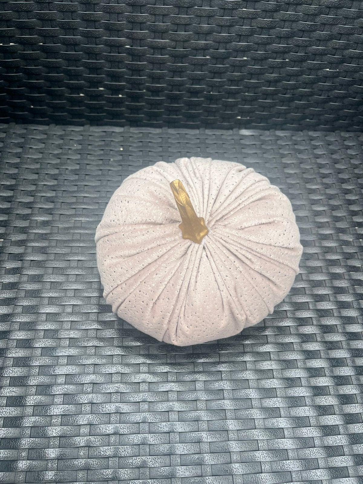 Te koop: mauve-kleuringe stoffen pompoen, Ophalen of Verzenden, Nieuw, Textiel, Landelijk