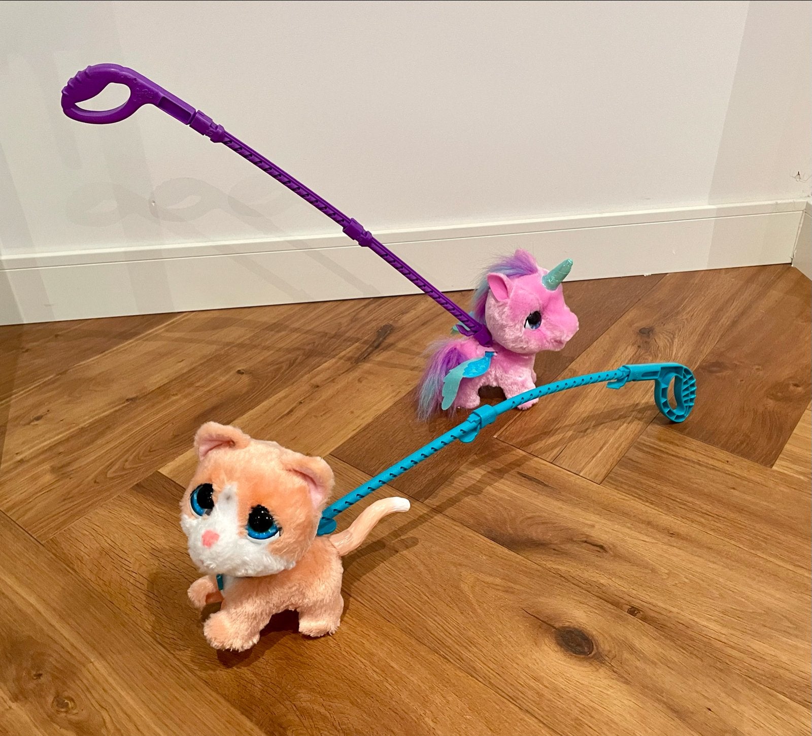 FurReal poesje en eenhoorn interactief speelgoed, Gebruikt, Overige merken, Ophalen of Verzenden, Roze