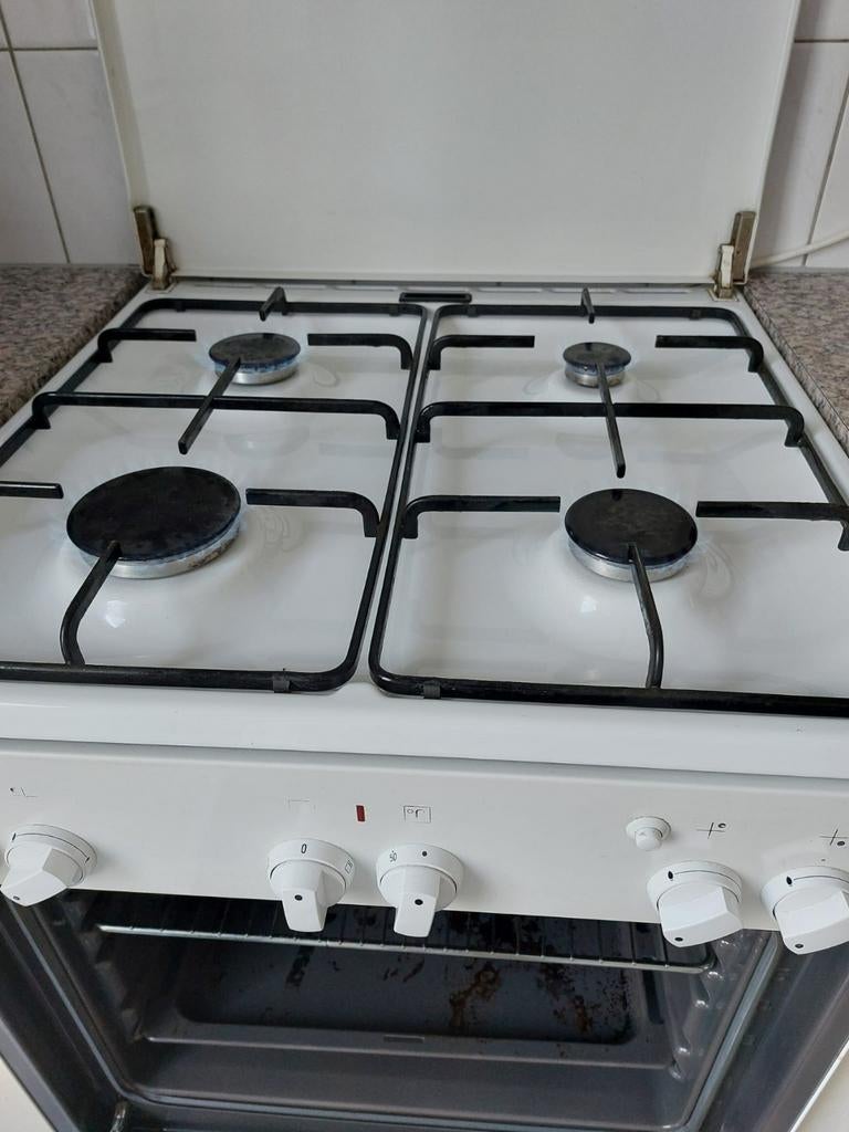 Siemens gasfornuis 60x60x85 cm - Goede staat, Witgoed en Apparatuur, Fornuizen, Ophalen, Gebruikt, 4 kookzones, Gas