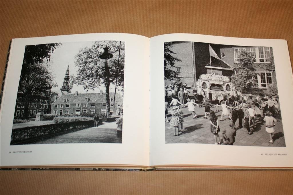 Haarlem. Een stad aan het Spaarne. 1966., Boeken, Ophalen of Verzenden, Gelezen