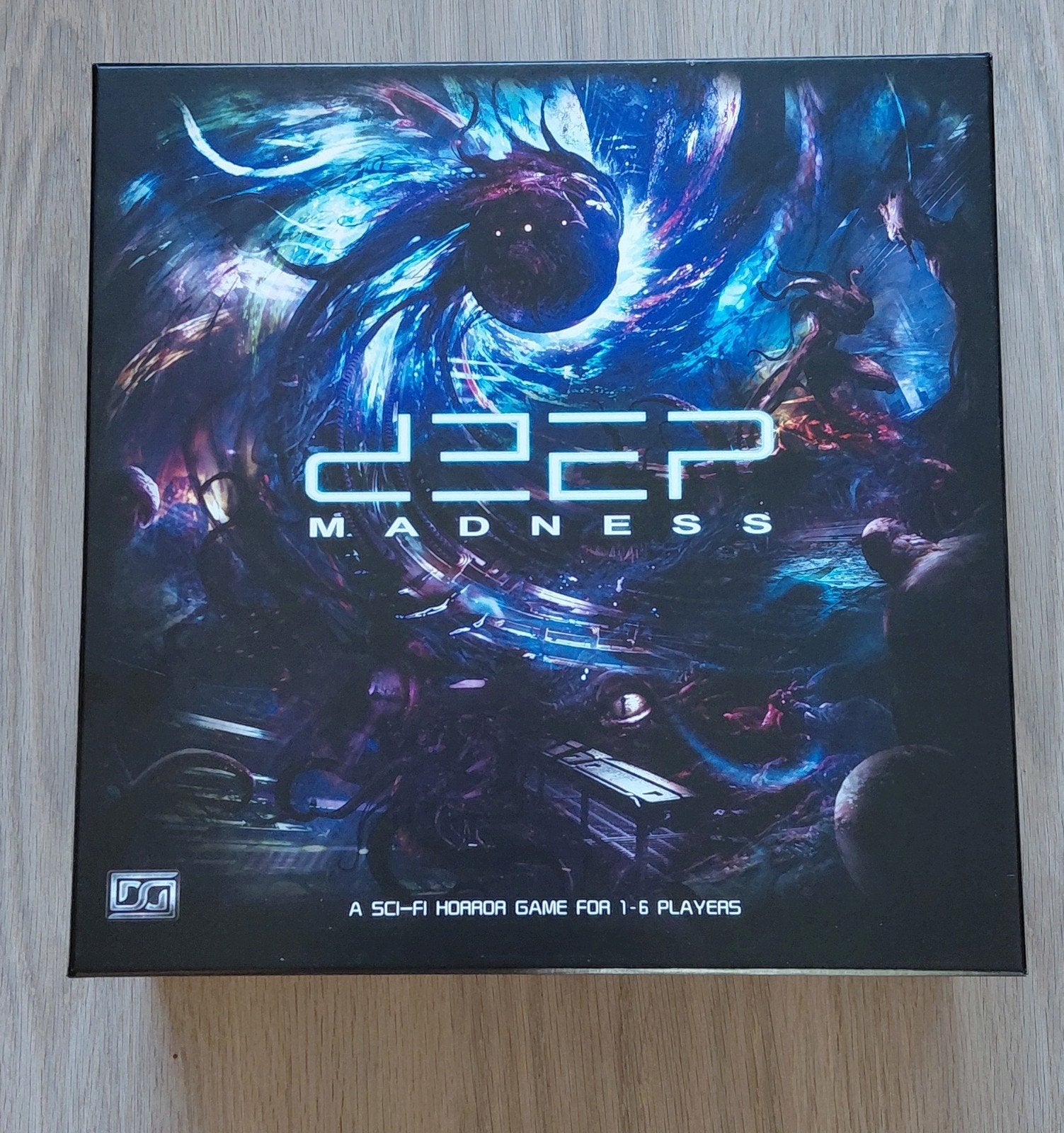 Deep Madness: Sci-fi Horror Bordspel (1-6 spelers), Vijf spelers of meer, Ophalen of Verzenden, Zo goed als nieuw
