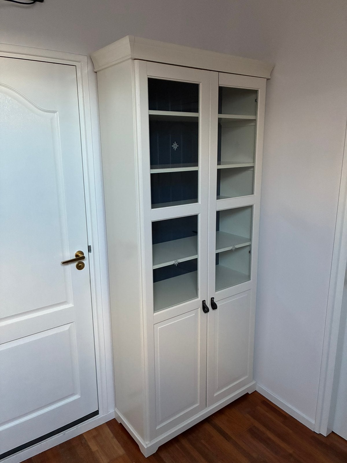 vitrinekast ikea liatorp, Ophalen, Gebruikt, Met koof, Overige houtsoorten