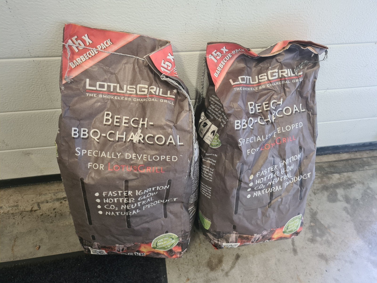 LotusGrill Beuken-Houtskool 2.5kg - Rookarm & CO2-Neutraal, Tuin en Terras, Ophalen, Nieuw