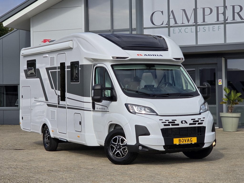 Foto 6 van Adria Matrix Plus 670 DL Nieuw Model 8Traps Automaat 2026