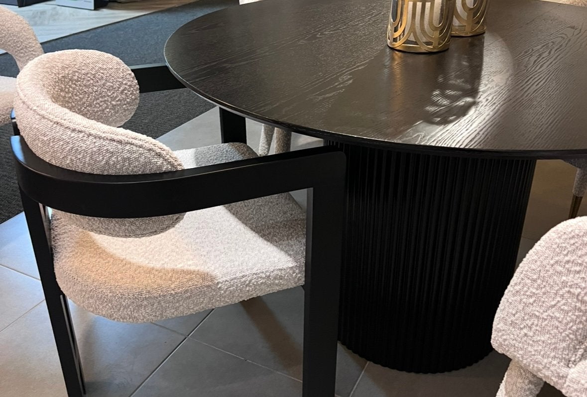 Ronde zwarte eettafel evt ook stoelen, Huis en Inrichting, Tafels | Eettafels, Ophalen, 100 tot 150 cm, Rond, Zo goed als nieuw